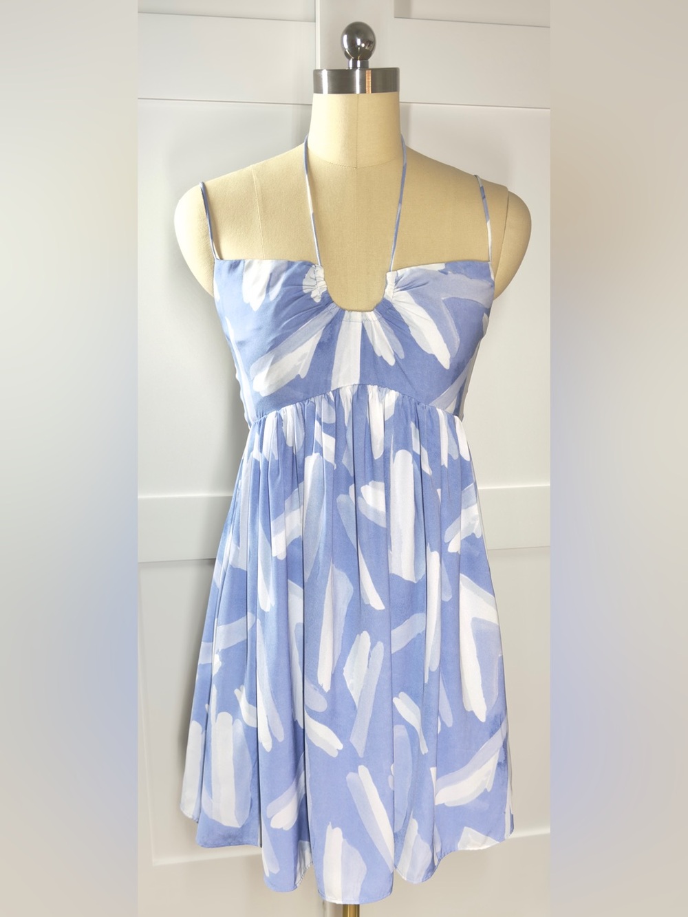 Like-new A&F Strappy Flirty Mini Dress